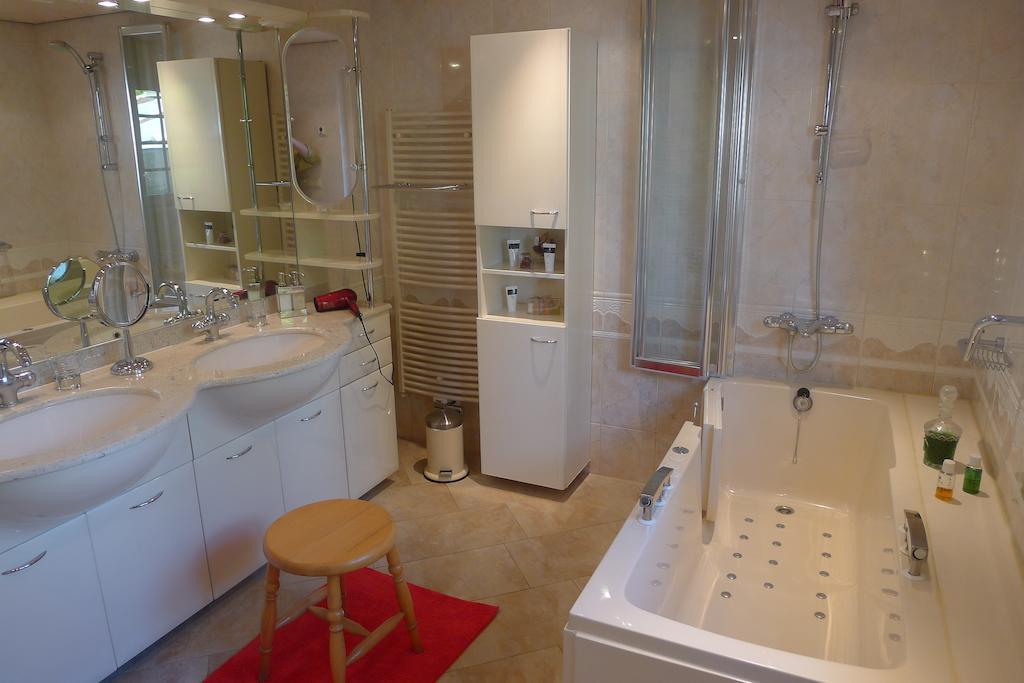 B&B De Kleine Wijngaard Roggel エクステリア 写真